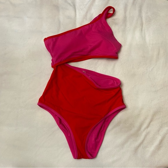 New! Victoria's Secret colorblock cutout flame One Piece Swimsuit 3867 - Picture 2 of 7